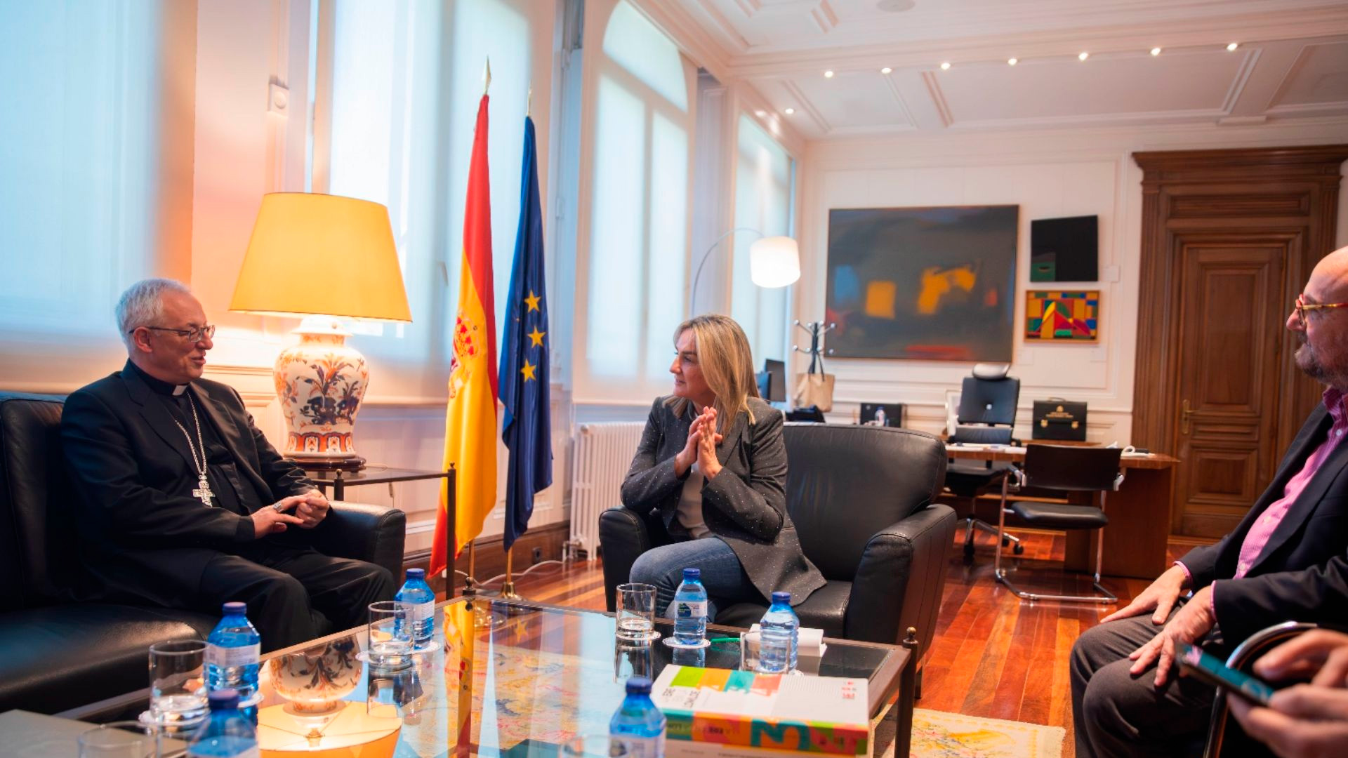 La ministra Milagros Tolón recibe a la dirección del CGIE